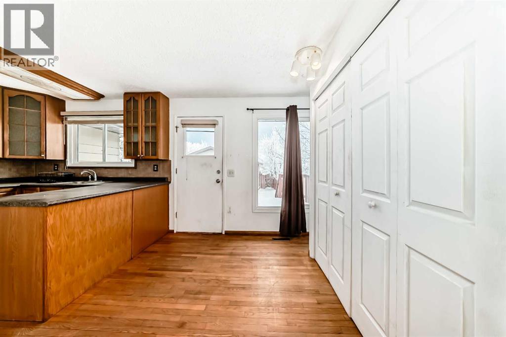 Single Family House Bi-level for Sale in  Falwood Way NE Falconridge Calgary 