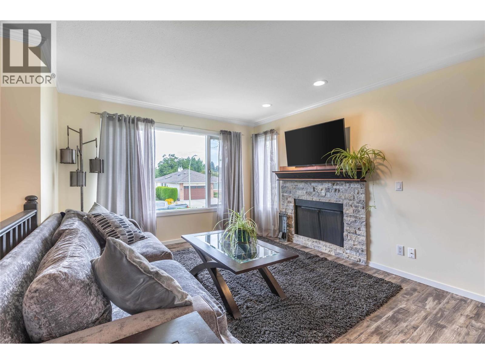  1415 Nelson Place, Kelowna