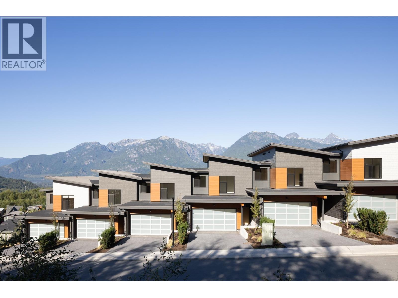 5 3407 MAMQUAM ROAD, Squamish