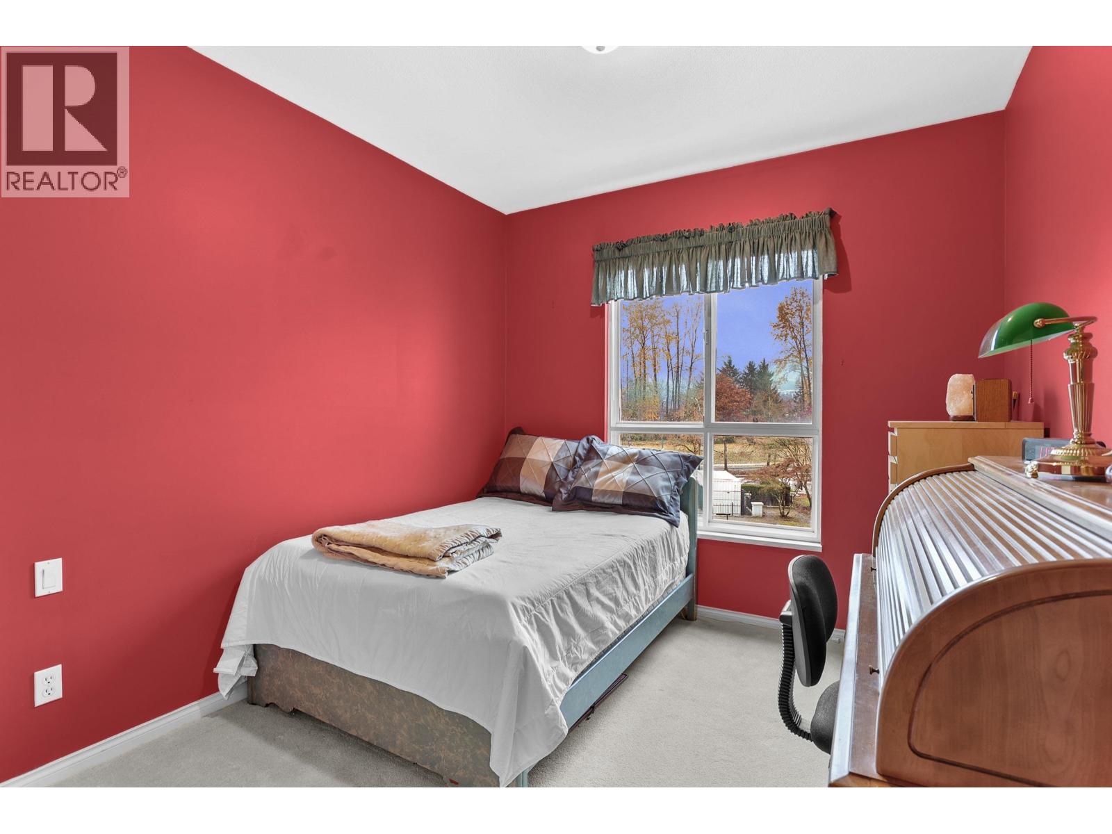 343 3098 GUILDFORD WAY, Coquitlam