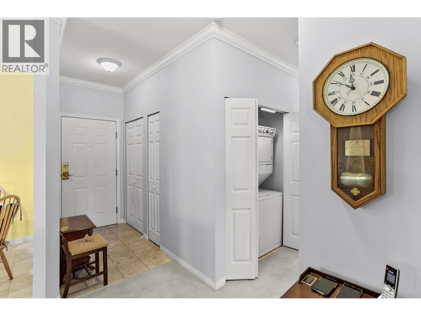 343 3098 GUILDFORD WAY, Coquitlam