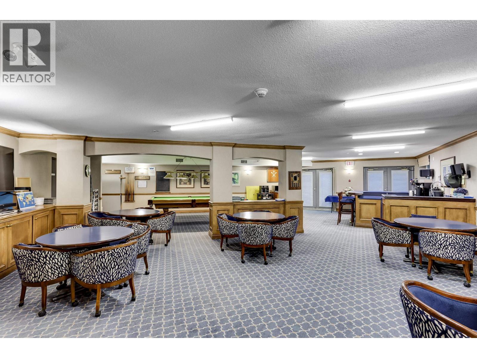 343 3098 GUILDFORD WAY, Coquitlam