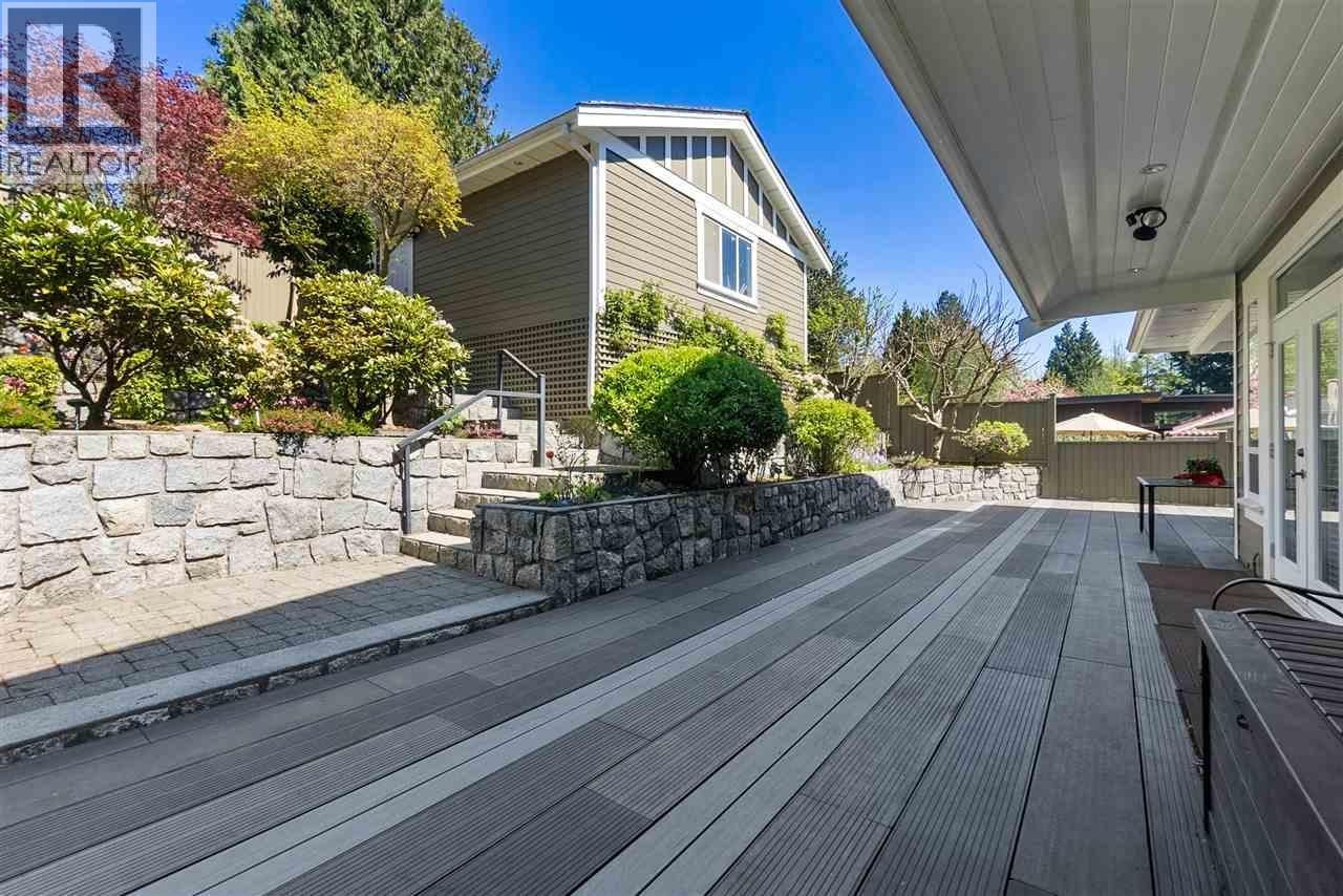 1361 LAWSON AVENUE, West Vancouver