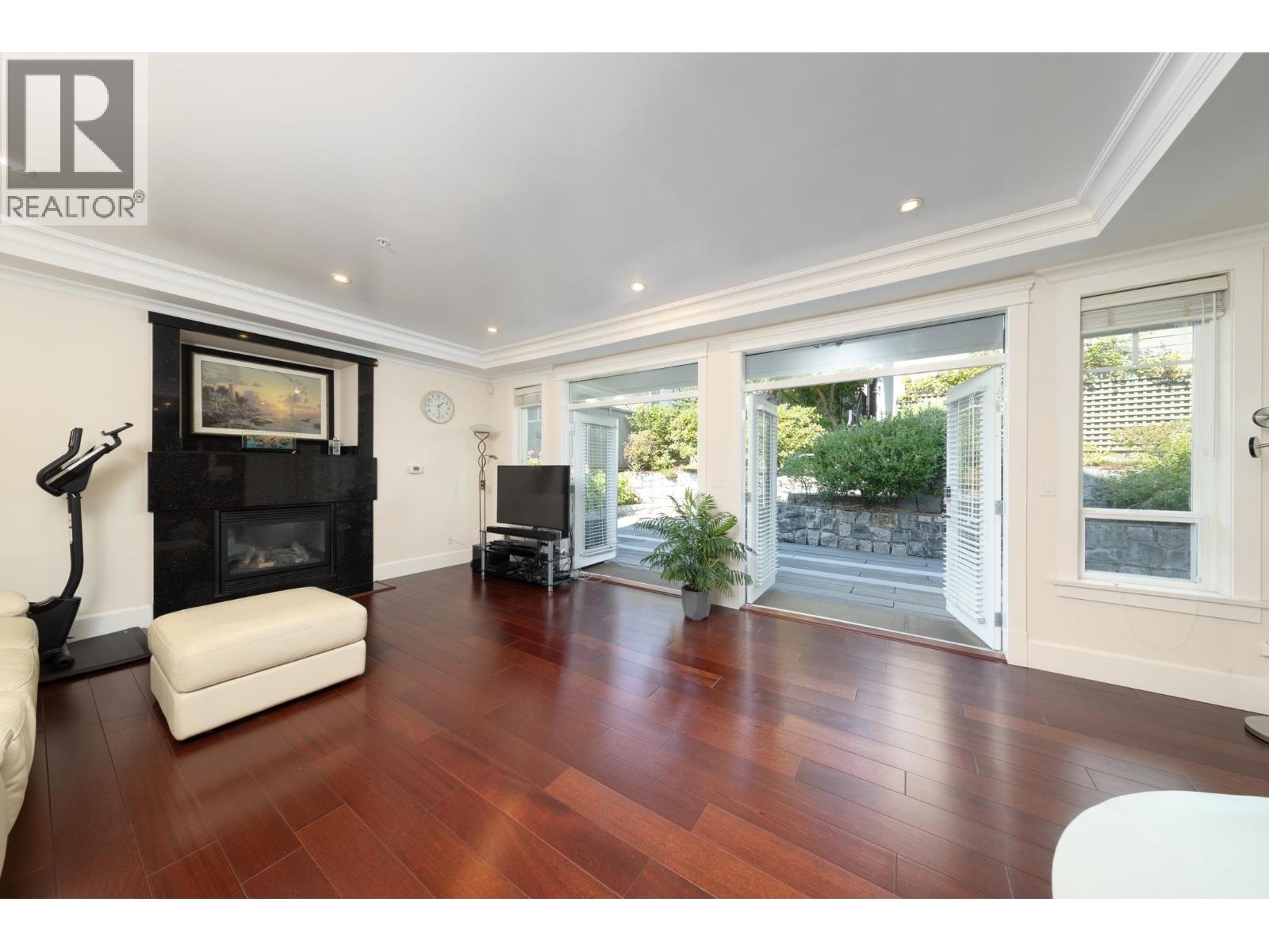 1361 LAWSON AVENUE, West Vancouver