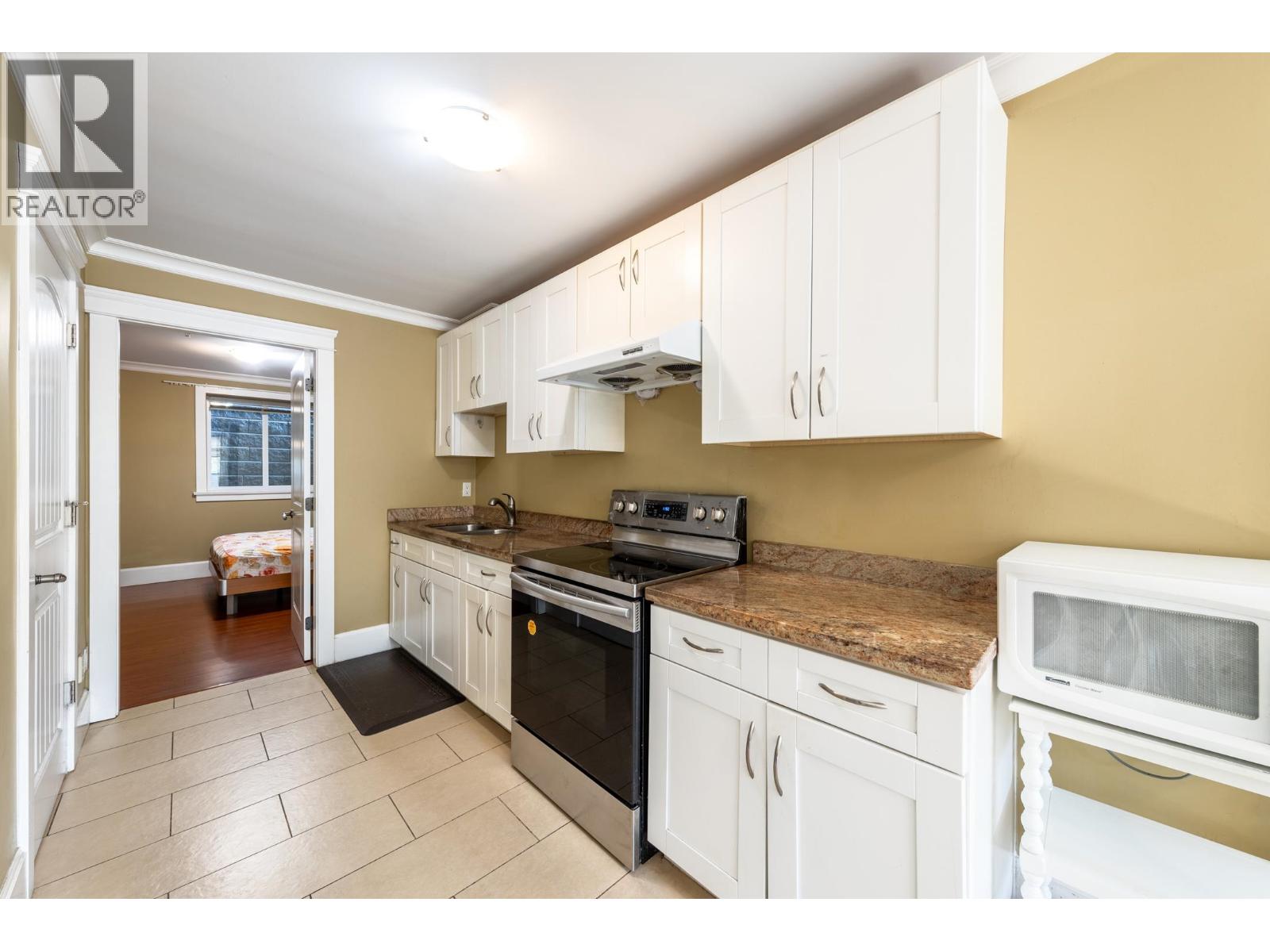 1361 LAWSON AVENUE, West Vancouver