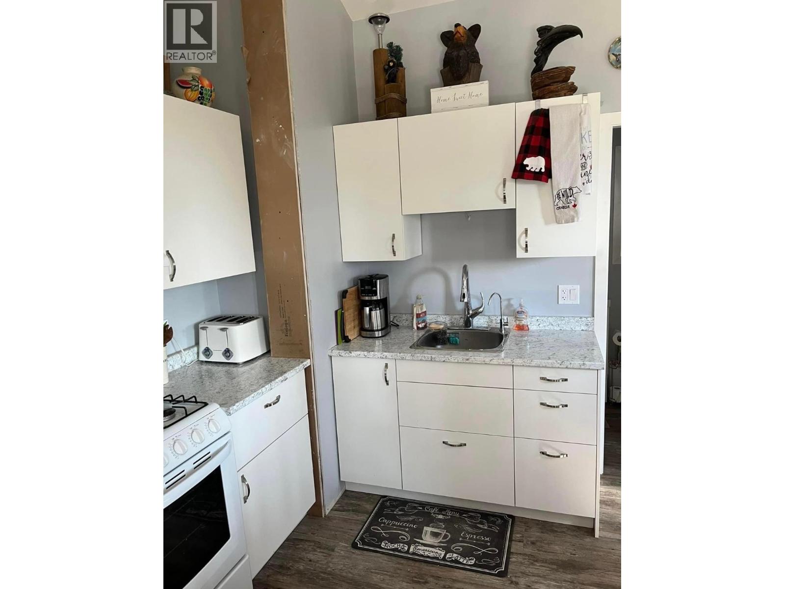 #14 2481 SQUILAX ANGLEMONT ROAD - 6