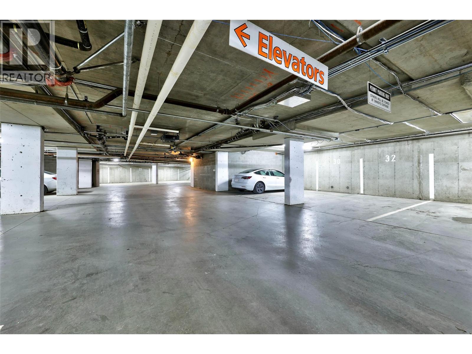 #433 3220 VILLAGE WAY - 17