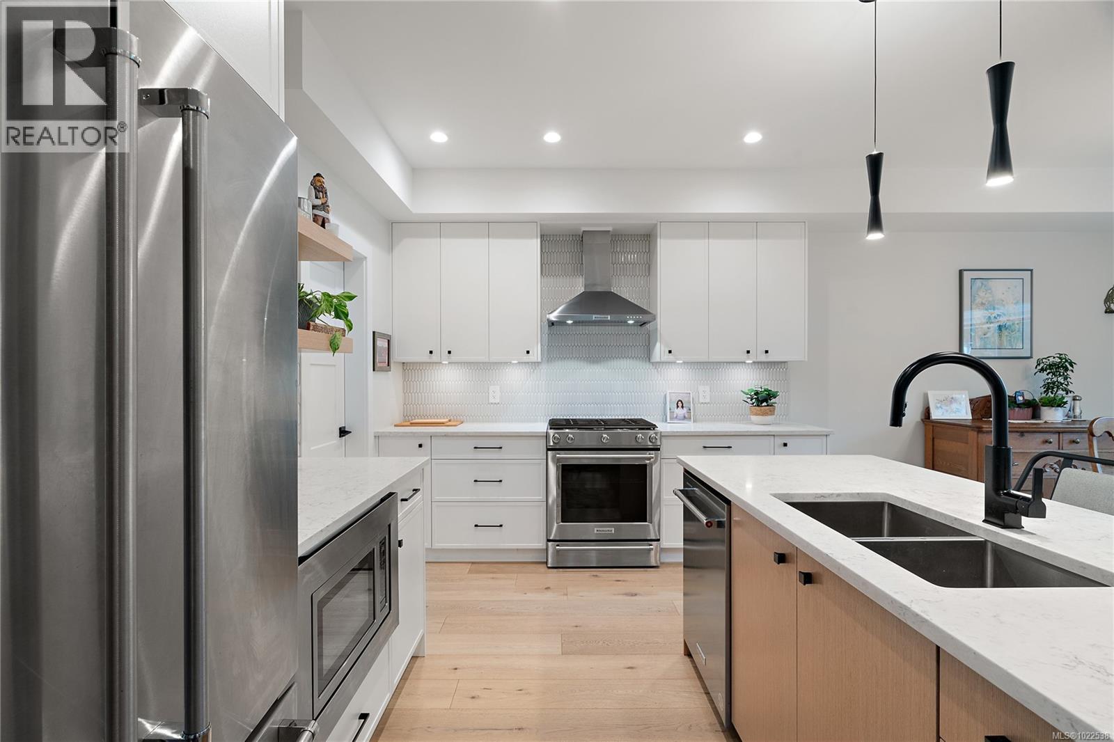 1313 Gabbro Lane, Langford