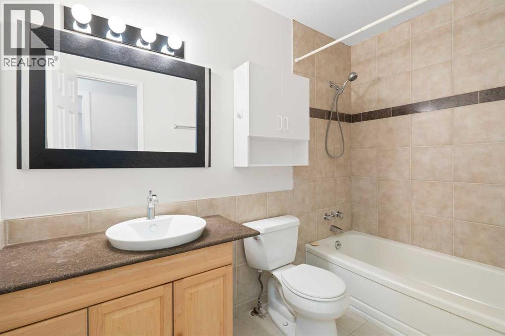 Single Family House 4 Level for Sale in   Braniff Road SW Braeside Calgary 