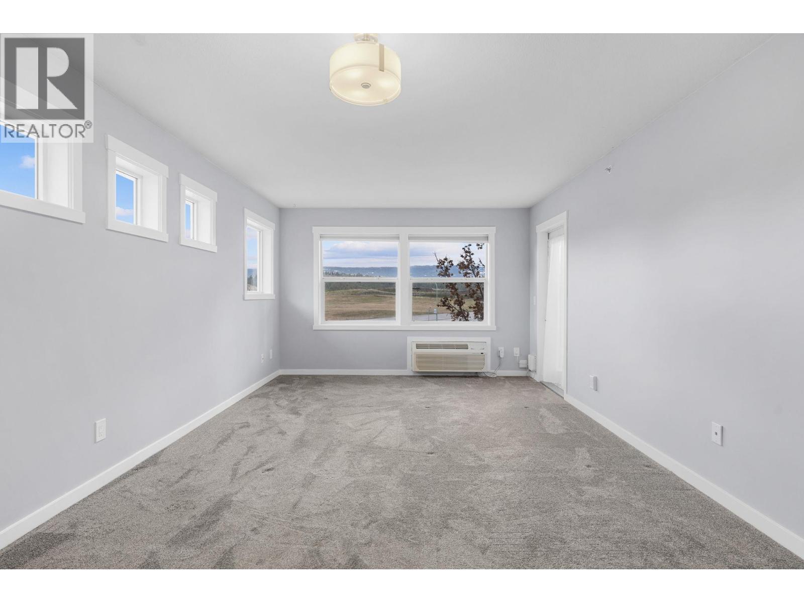 308 1479 Glenmore Road North, Kelowna