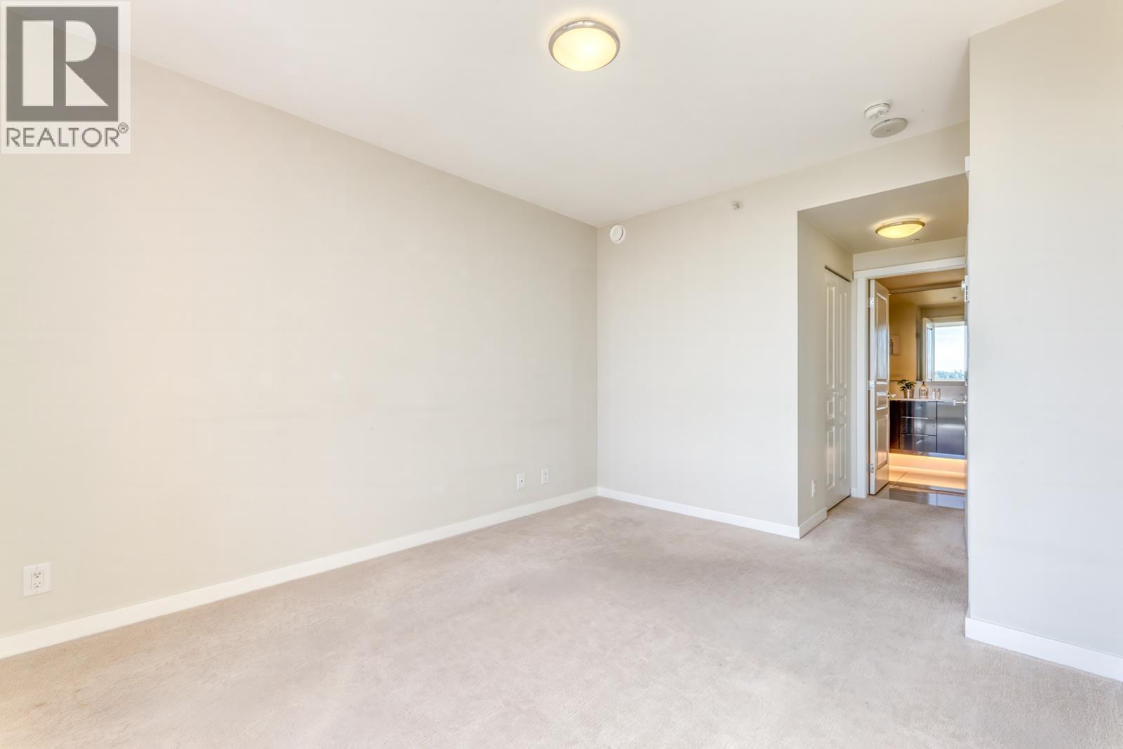 1103 3096 WINDSOR GATE, Coquitlam