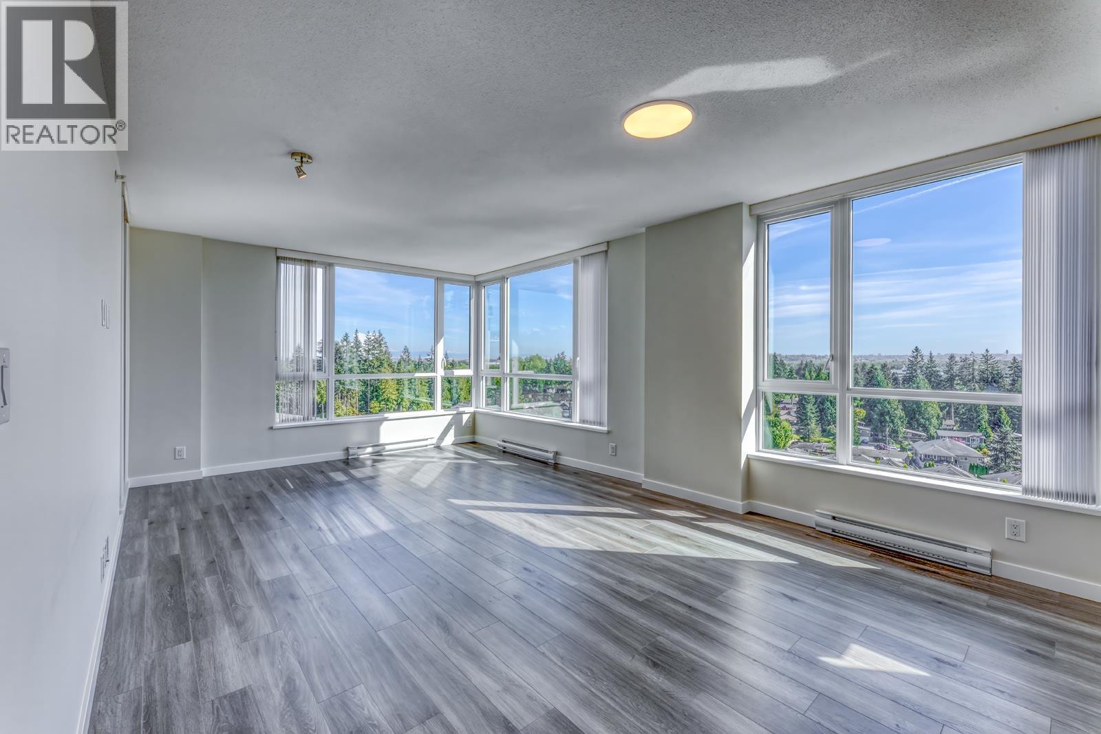 1103 3096 WINDSOR GATE, Coquitlam