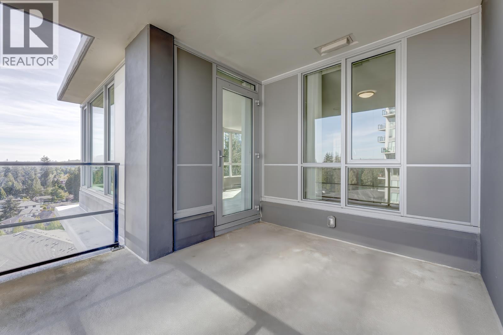 1103 3096 WINDSOR GATE, Coquitlam