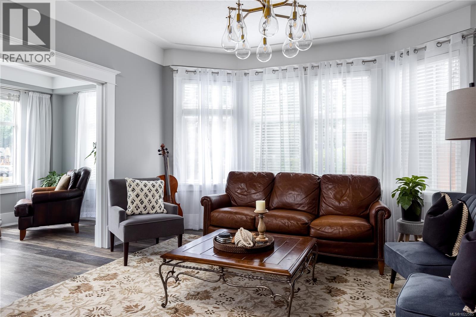  110 Eberts Street, Victoria