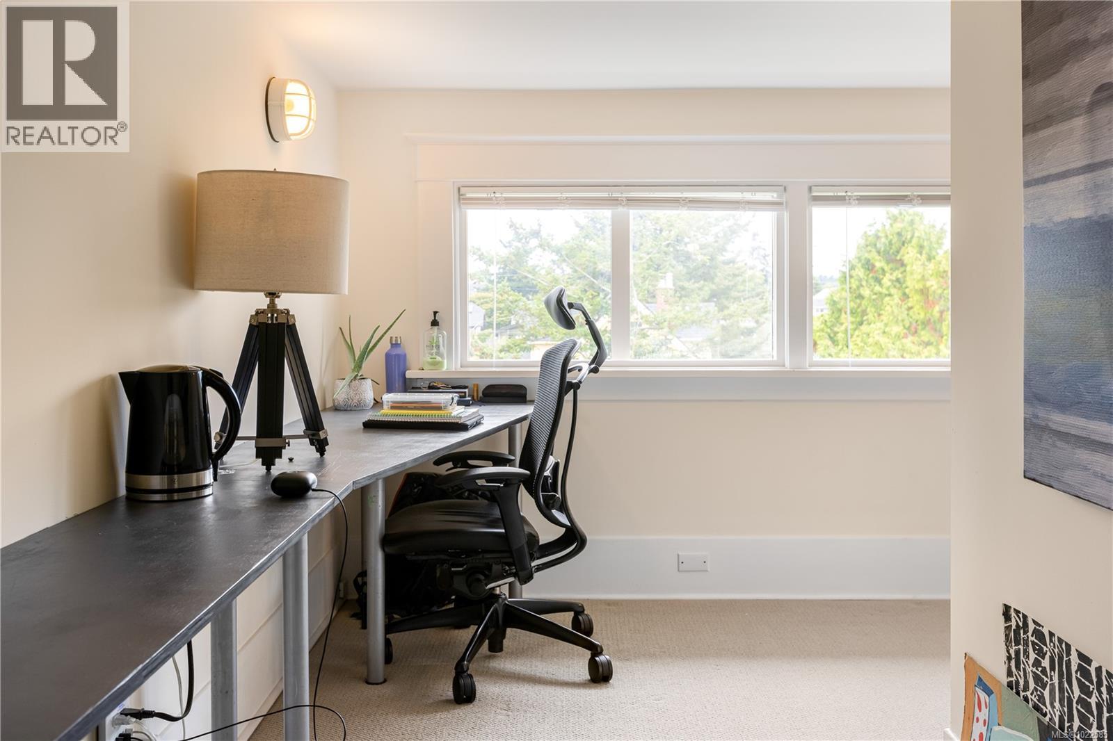  110 Eberts Street, Victoria