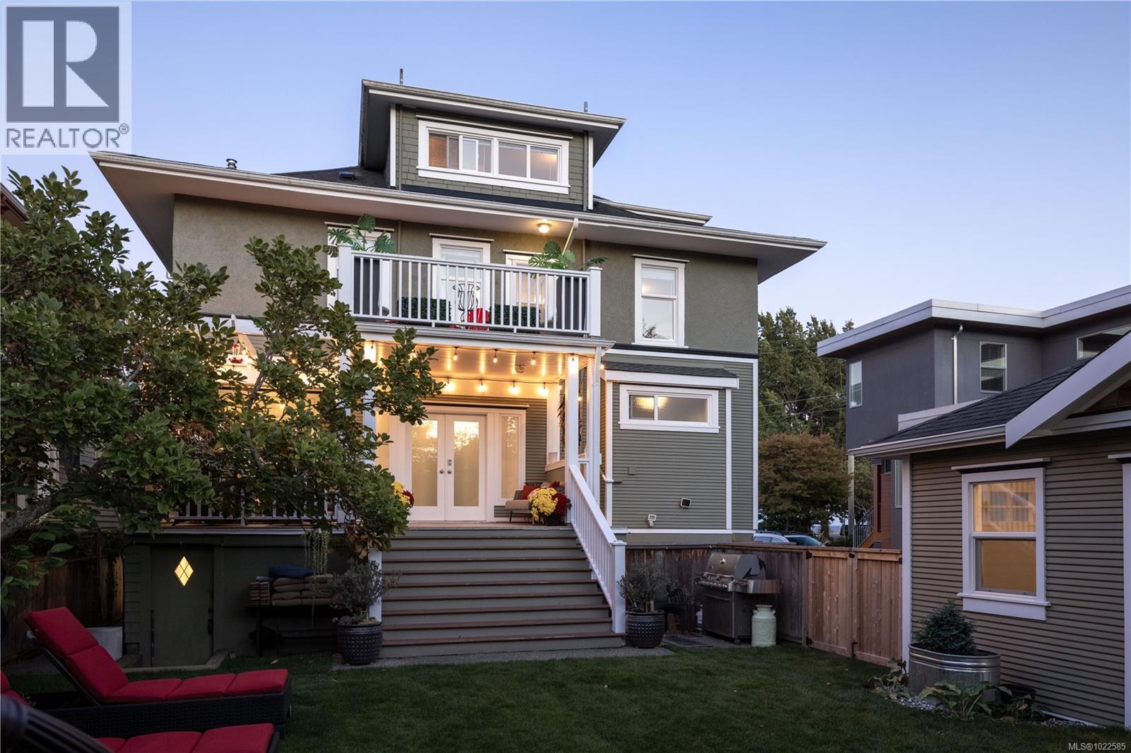  110 Eberts Street, Victoria