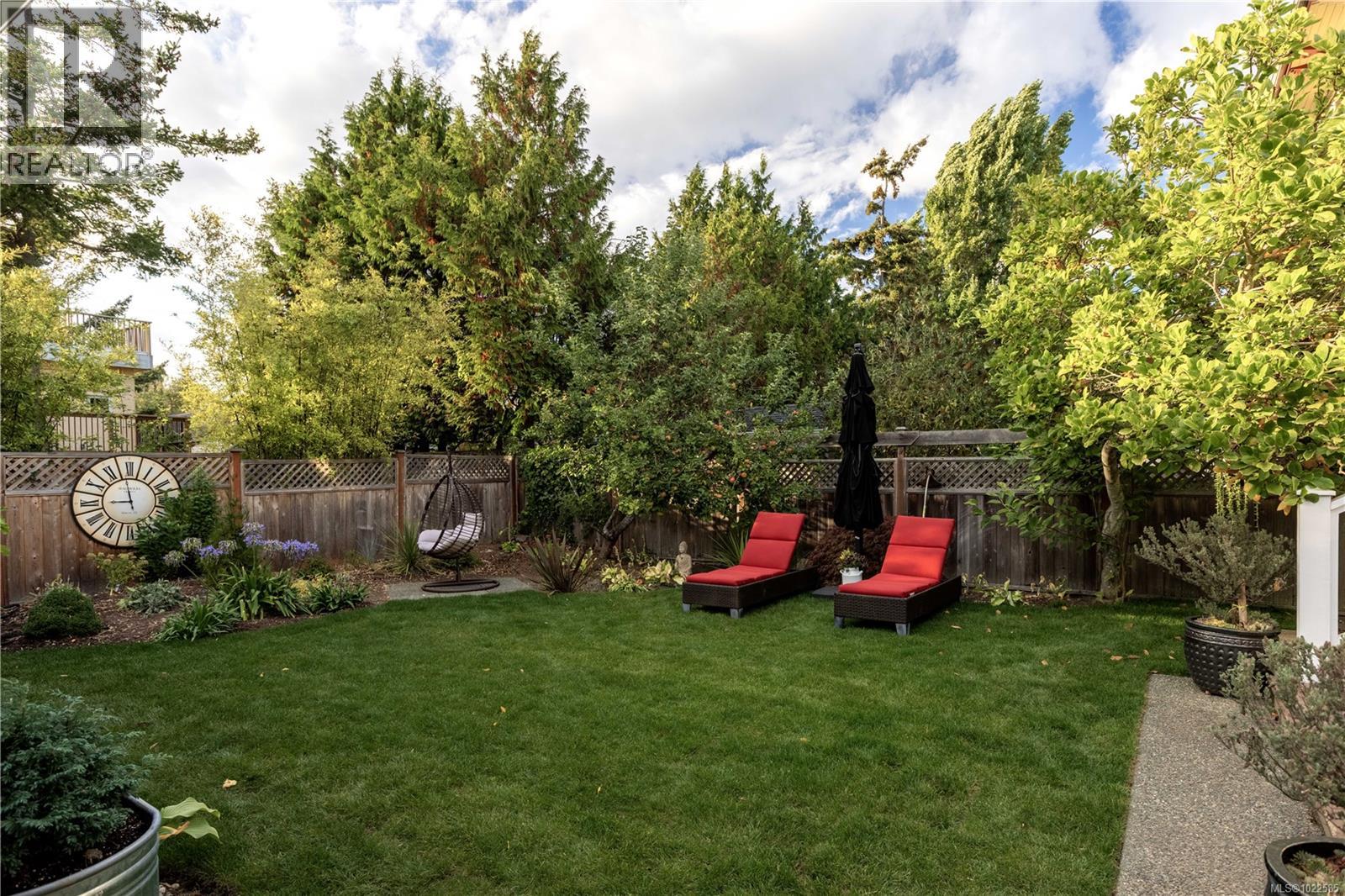  110 Eberts Street, Victoria