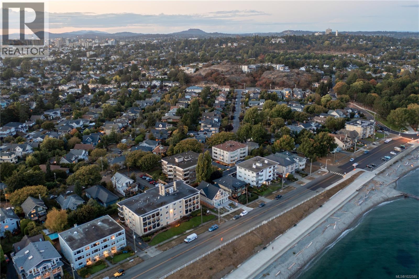  110 Eberts Street, Victoria