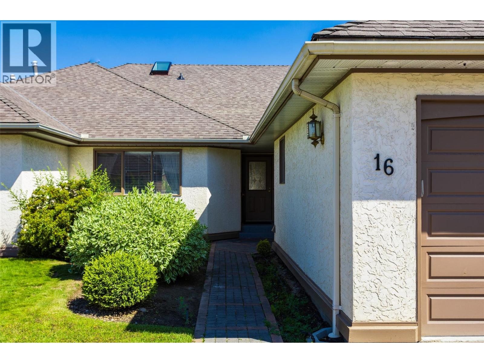 #16 950 Lanfranco Road - 5