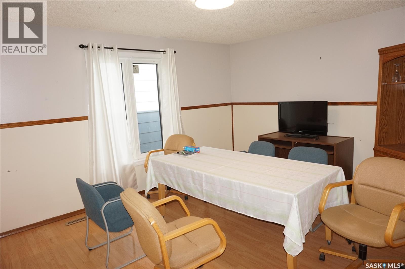 Single Family House Bungalow for Sale in  Rogers PLACE Regina 