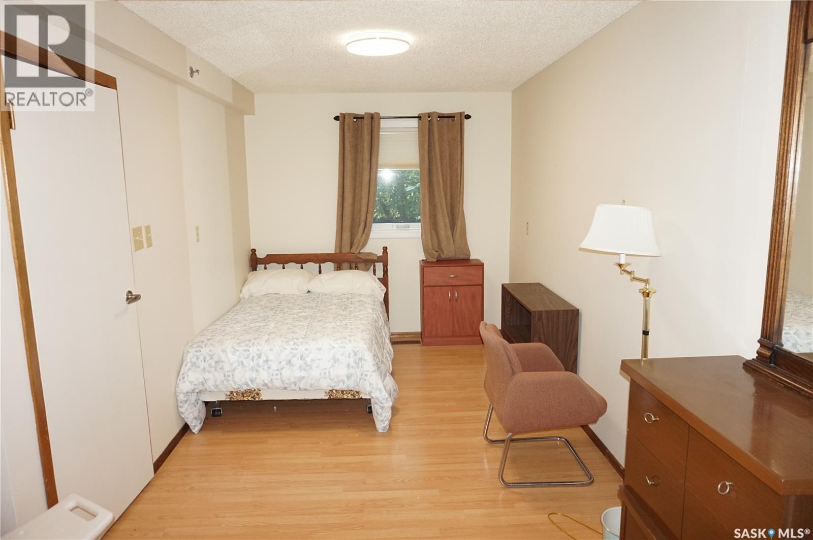 Single Family House Bungalow for Sale in  Rogers PLACE Regina 