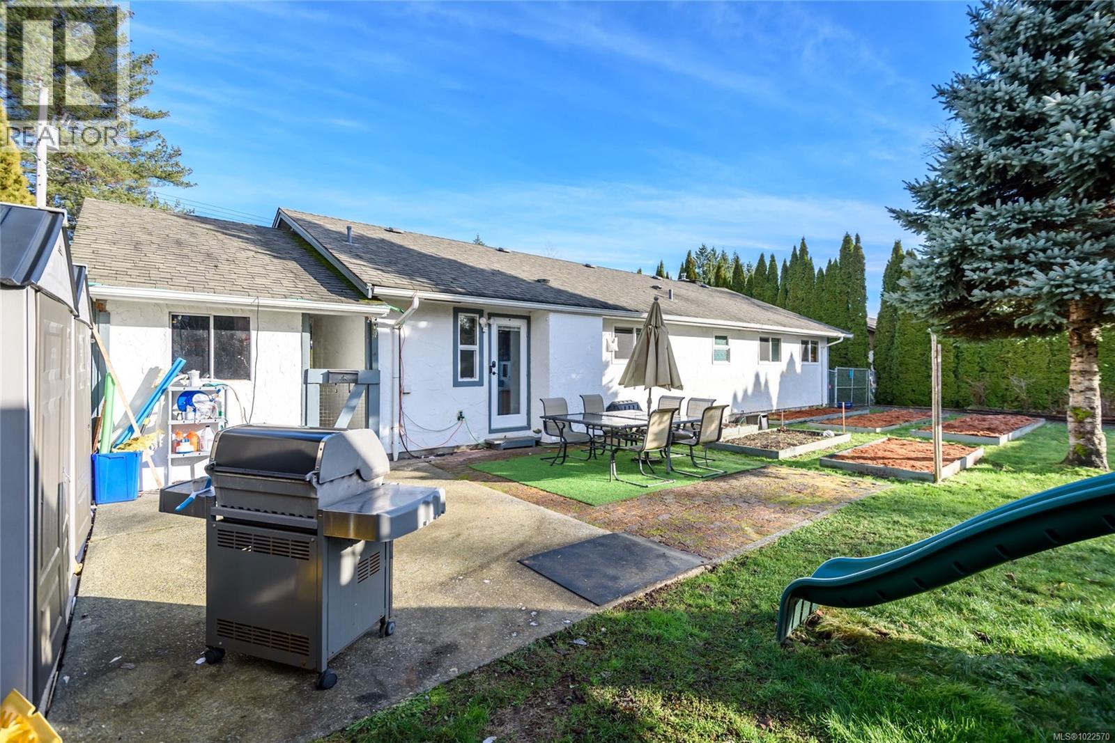 1935 Cousins Ave, Courtenay