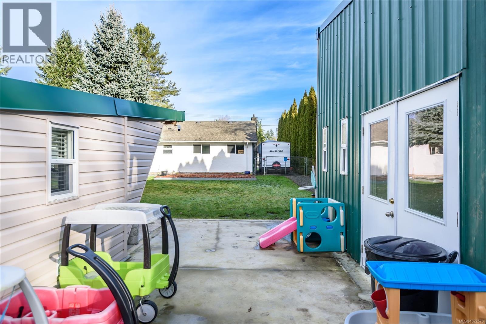 1935 Cousins Ave, Courtenay