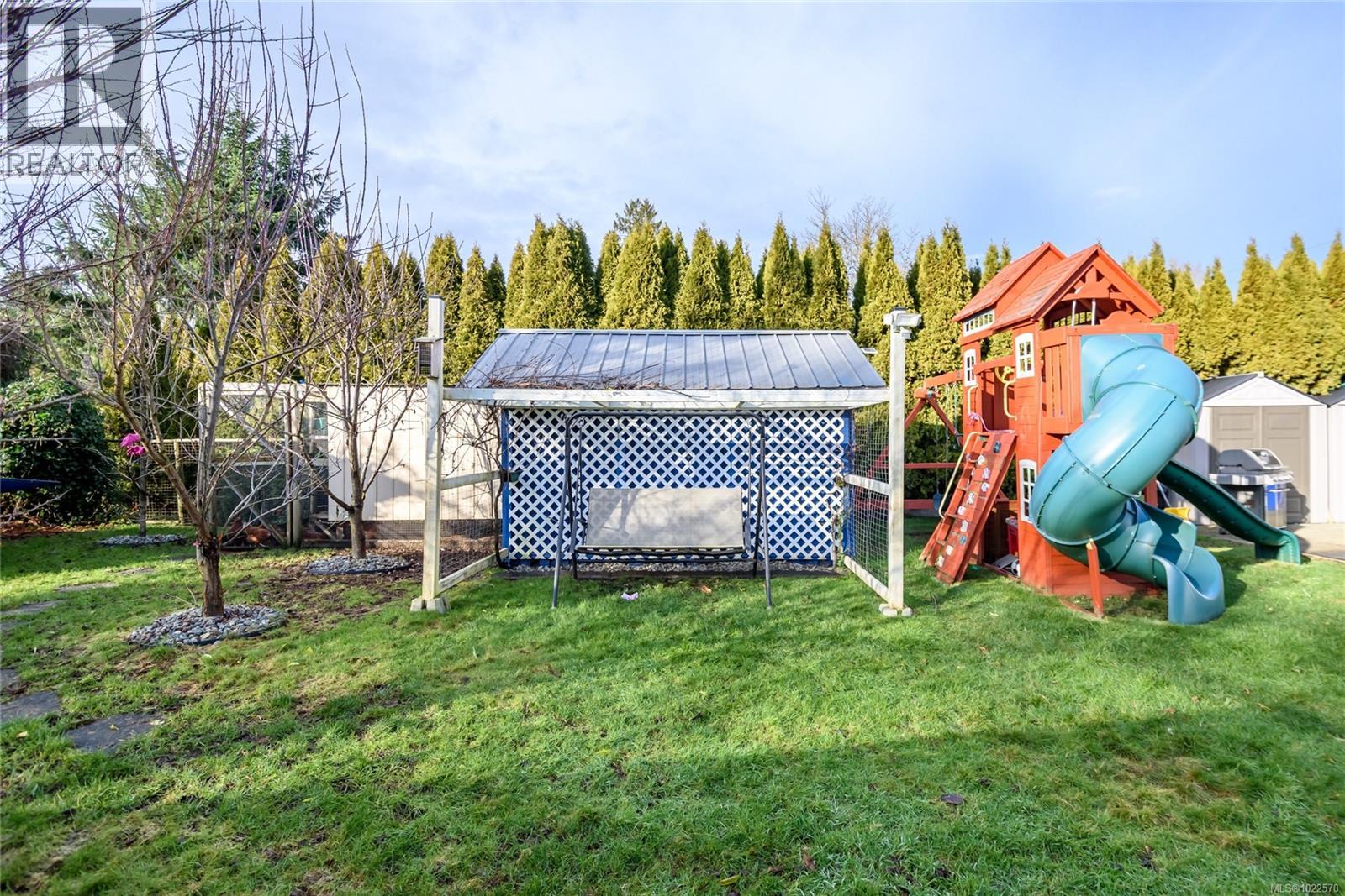 1935 Cousins Ave, Courtenay