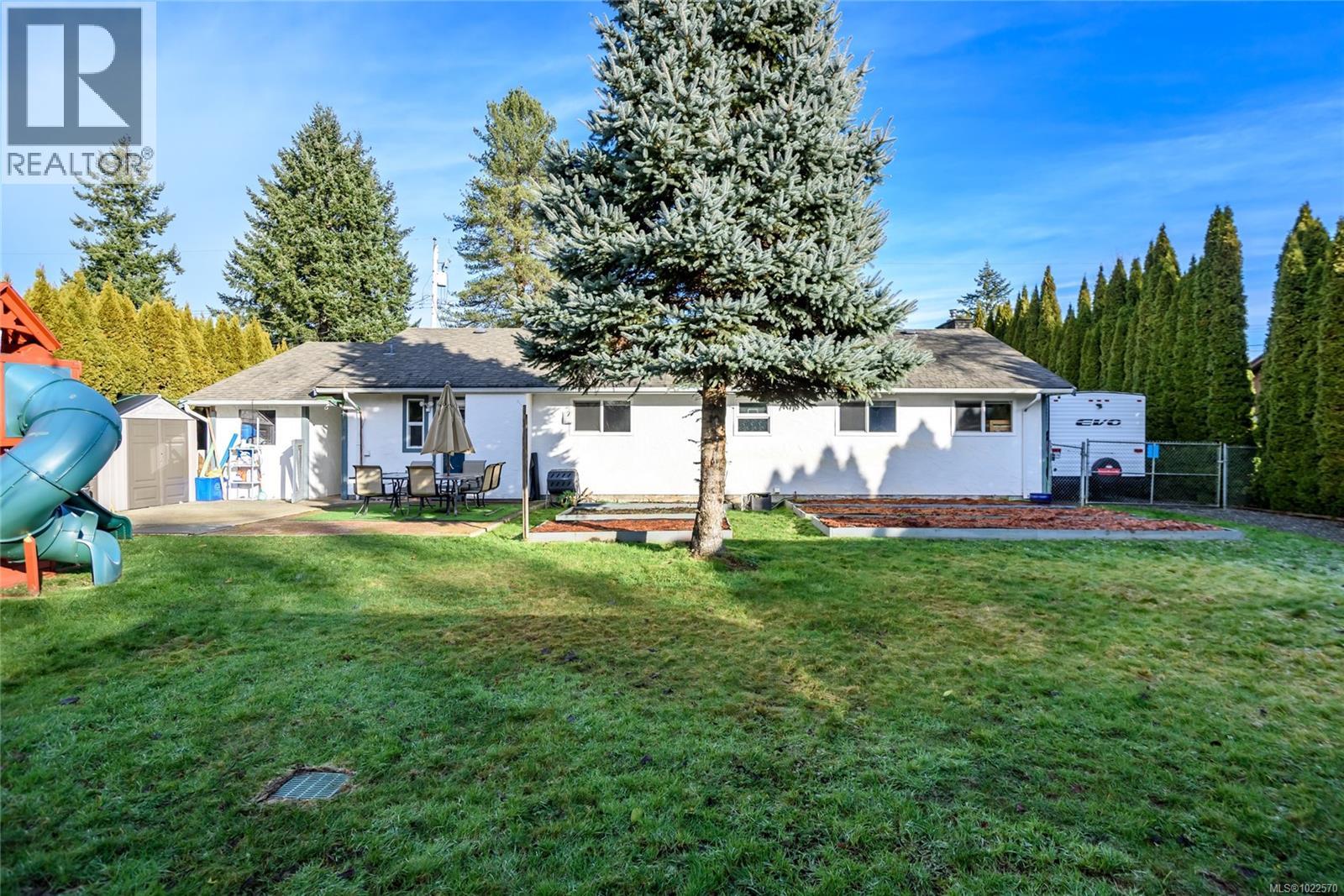1935 Cousins Ave, Courtenay