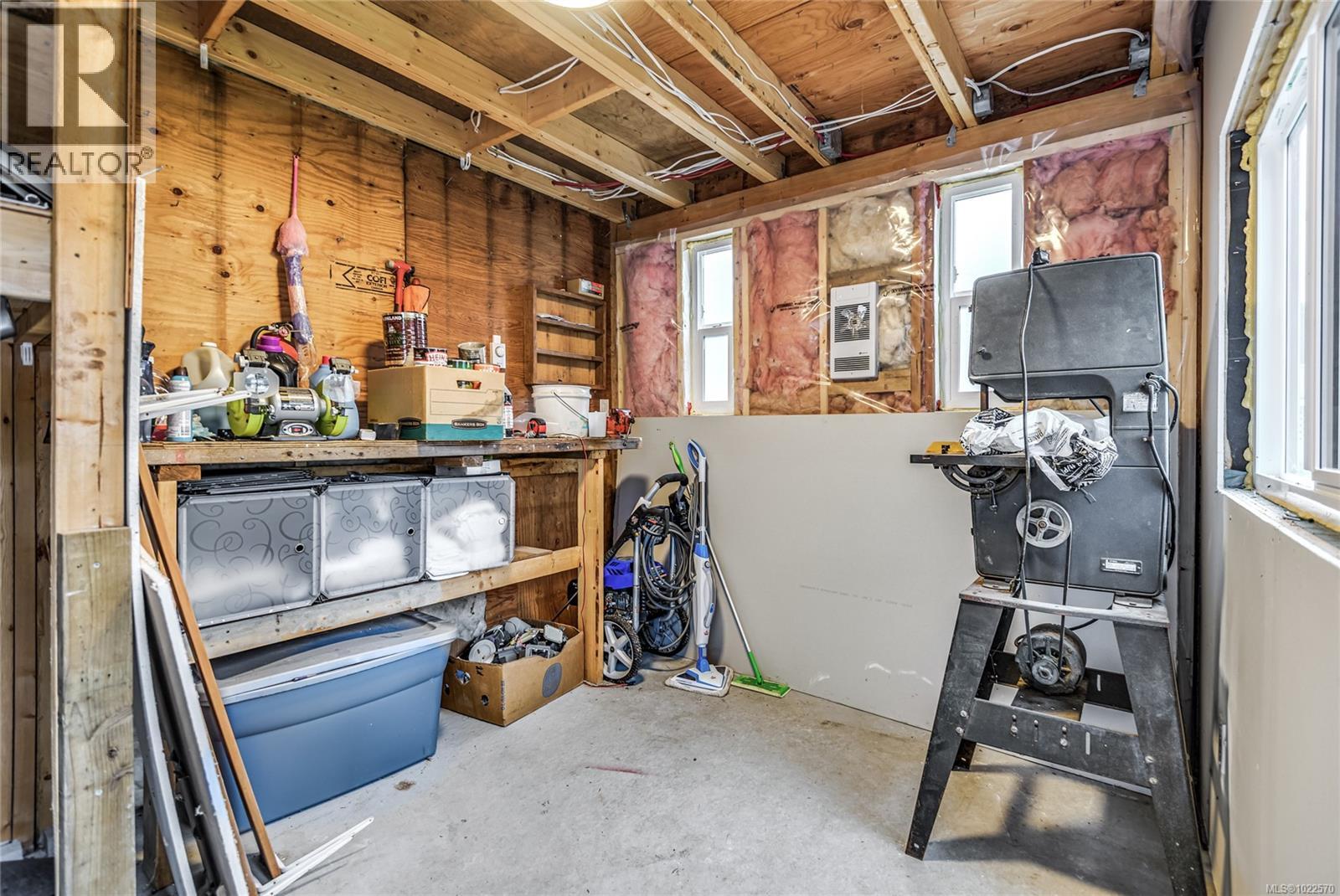 1935 Cousins Ave, Courtenay