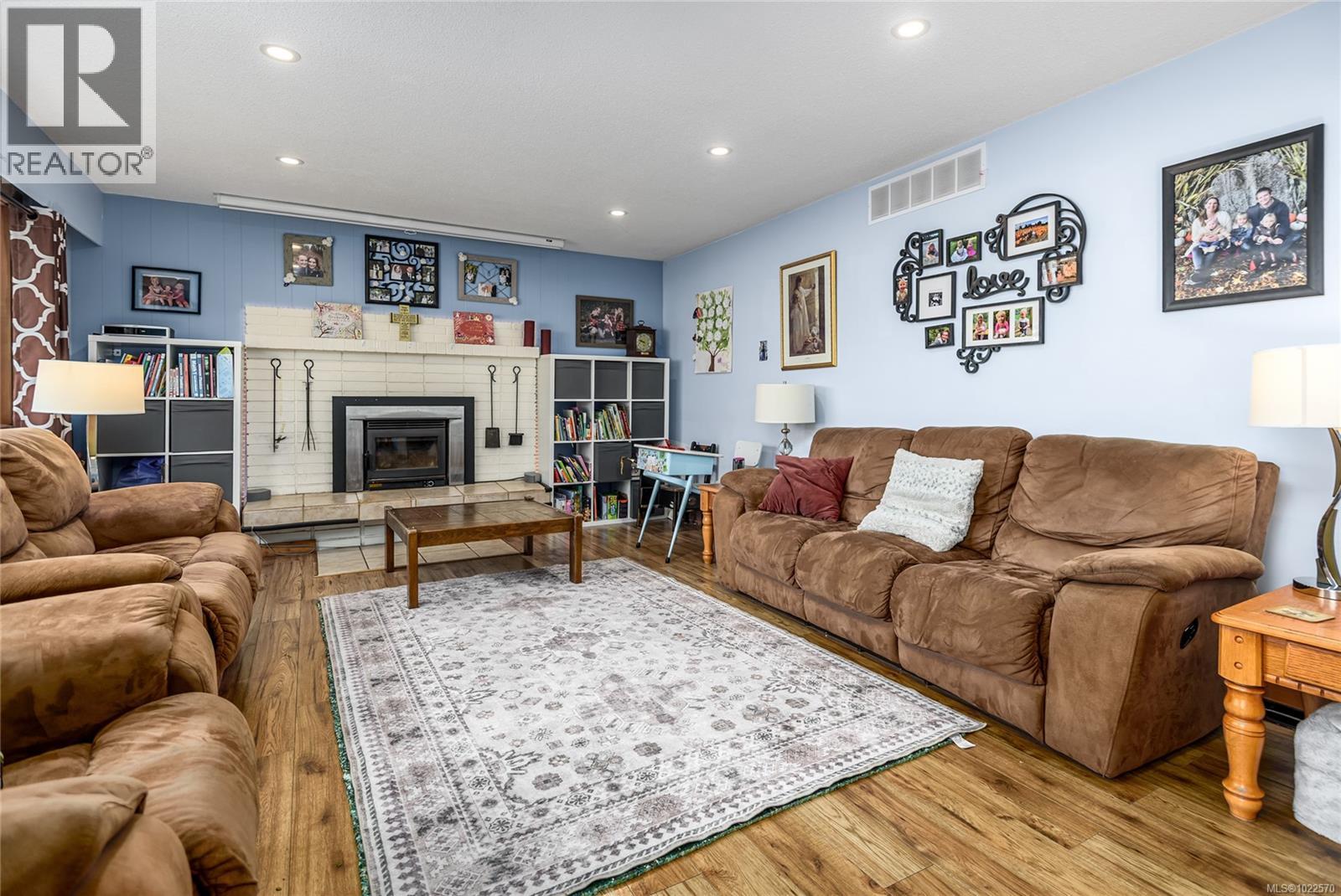 1935 Cousins Ave, Courtenay