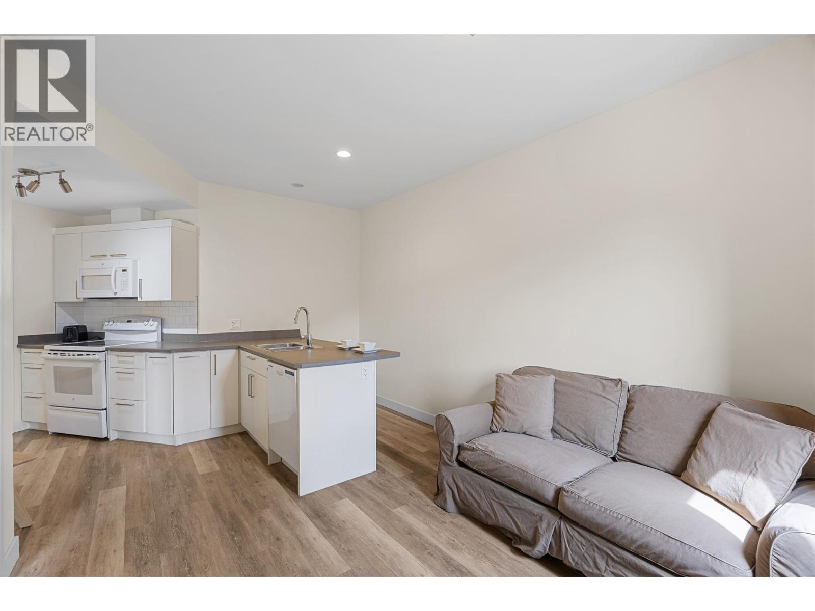 4249 Bella Vista Drive, Sun Peaks