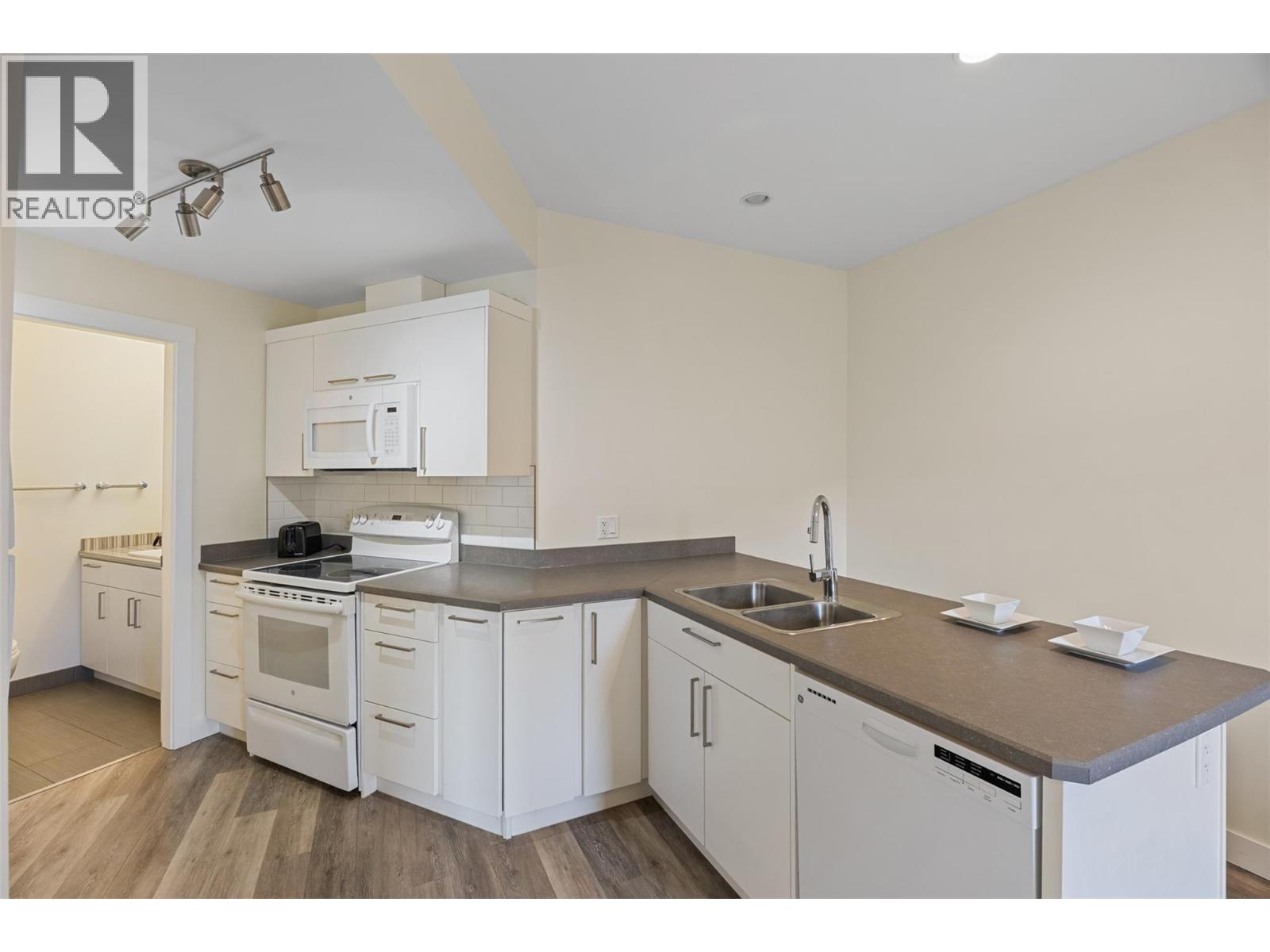 4249 Bella Vista Drive, Sun Peaks