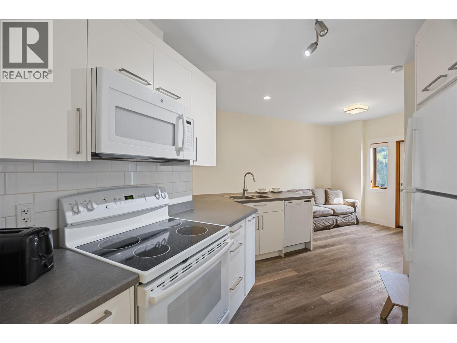 4249 Bella Vista Drive, Sun Peaks