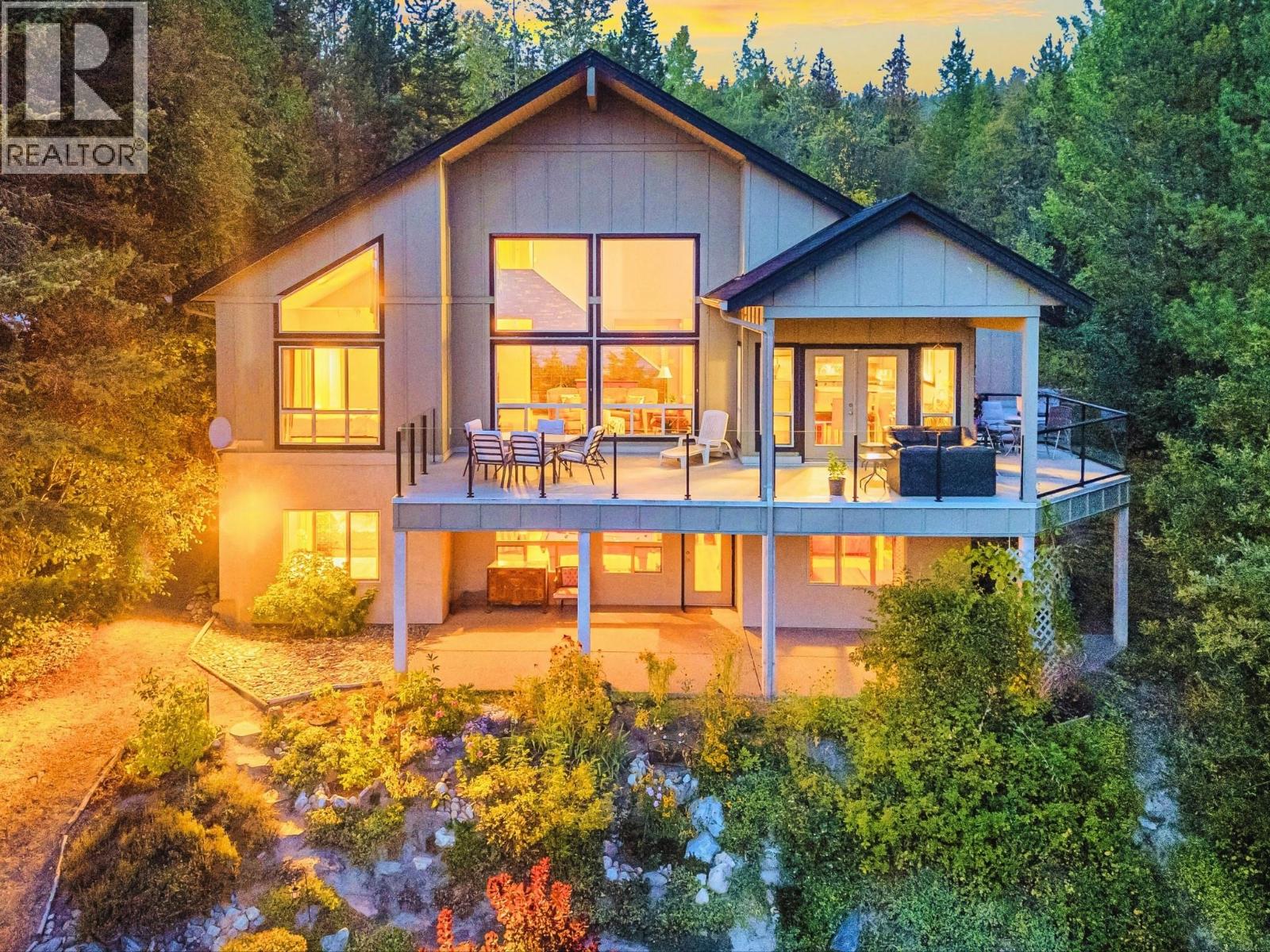 8130 Jackpine Road, Vernon