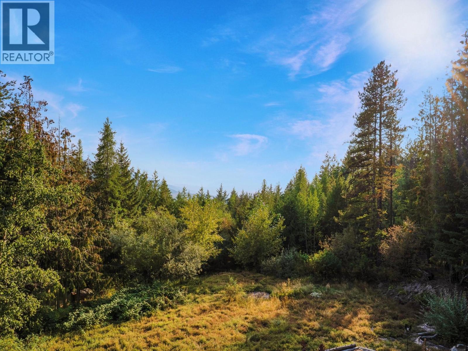 8130 Jackpine Road, Vernon