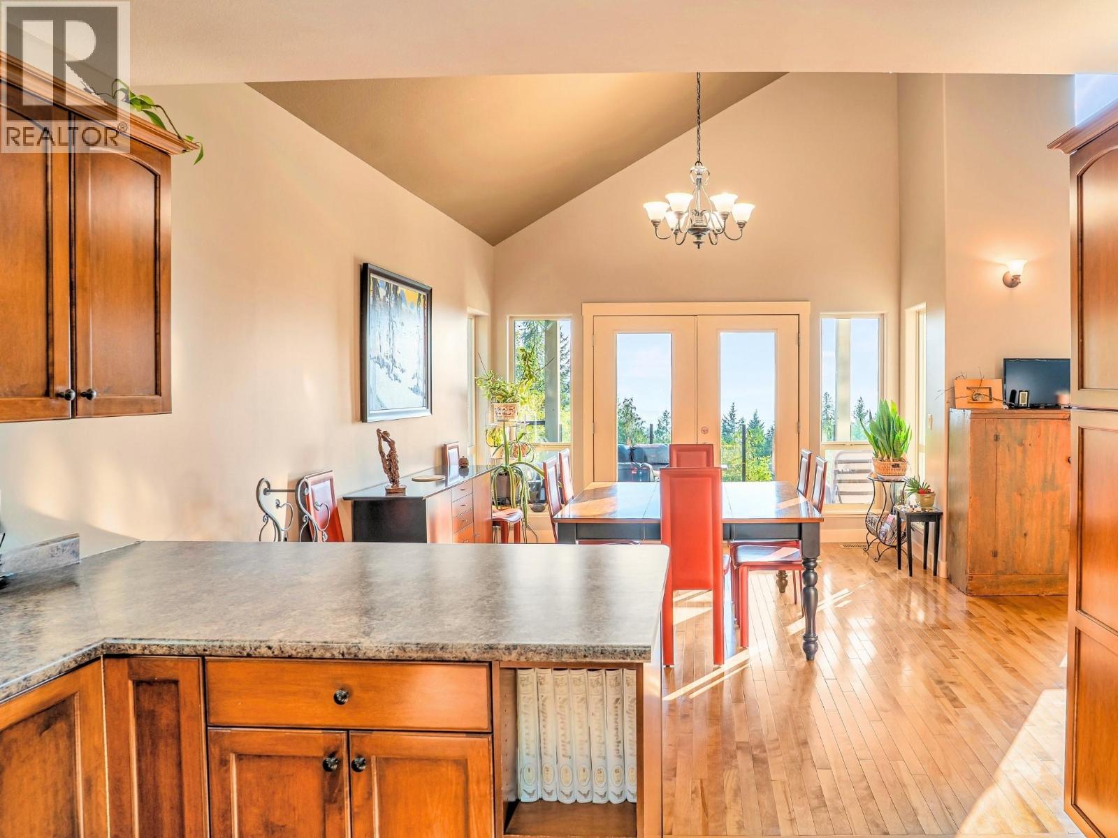 8130 Jackpine Road, Vernon