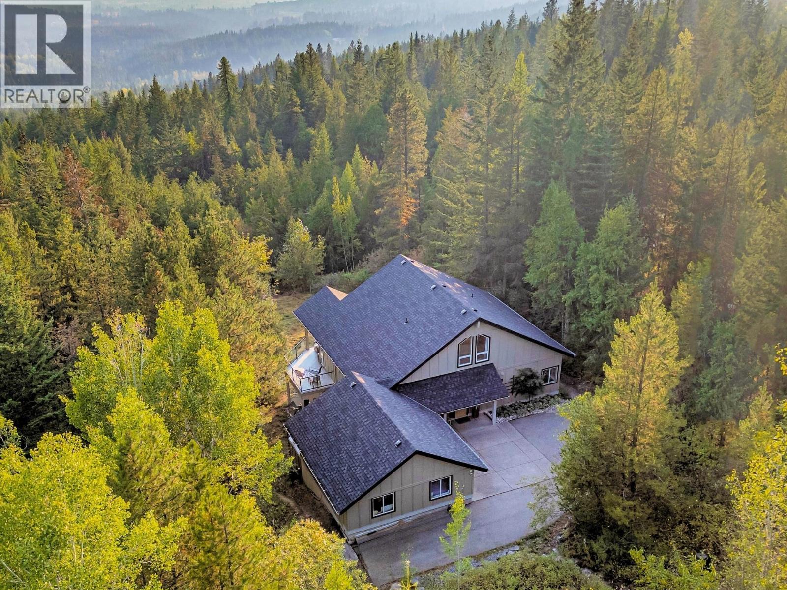 8130 Jackpine Road, Vernon