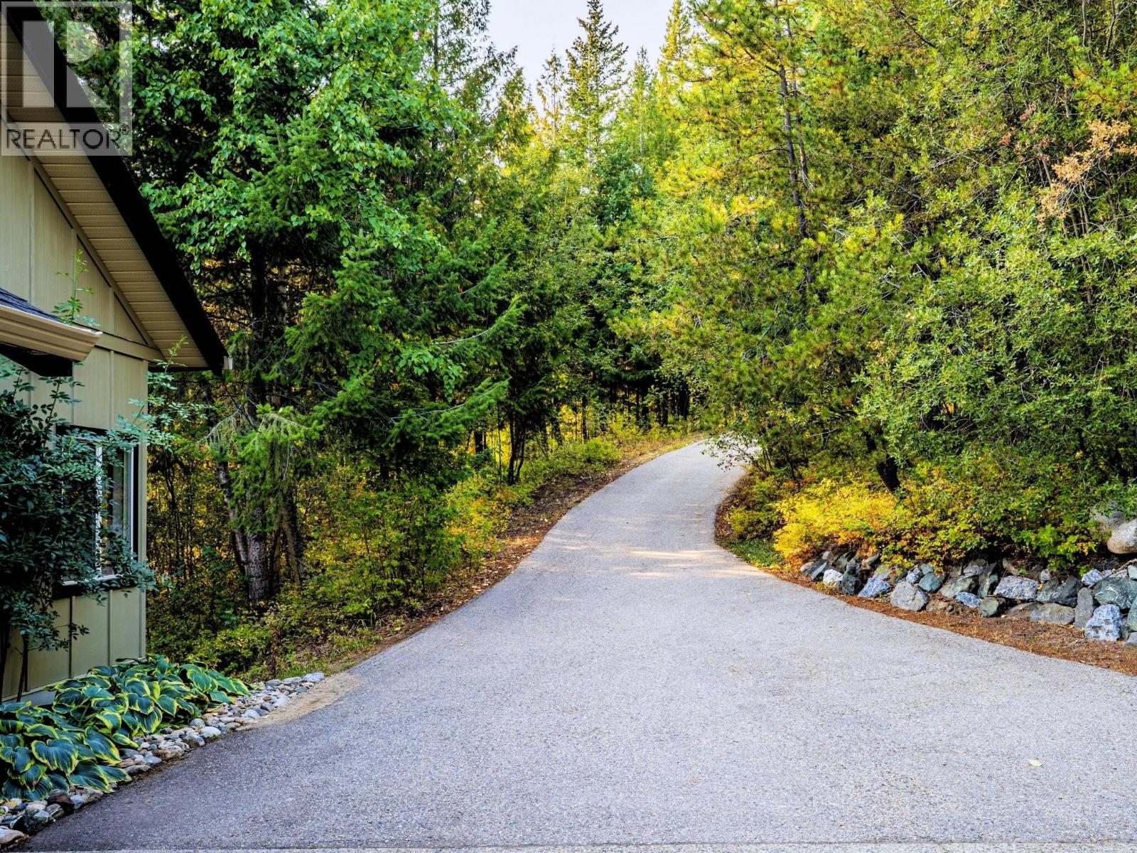 8130 Jackpine Road, Vernon