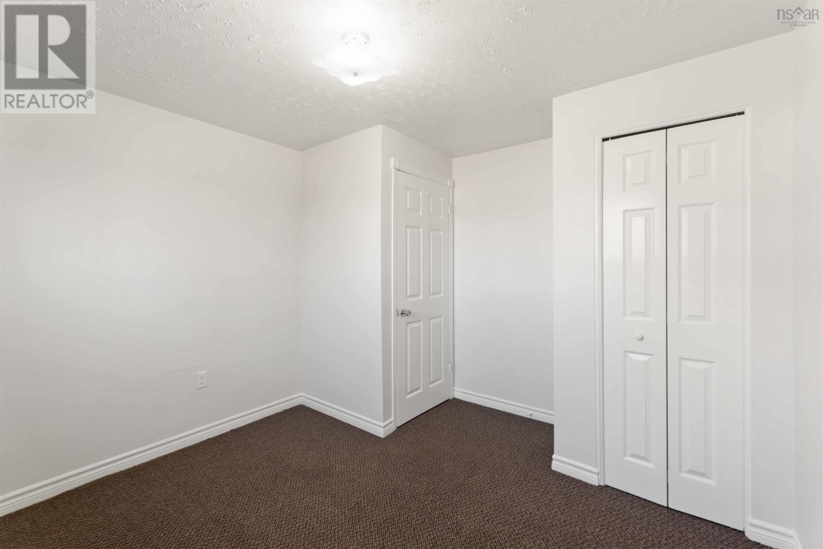 Property 20 of 31 of 1123/1125 Andringa Drive