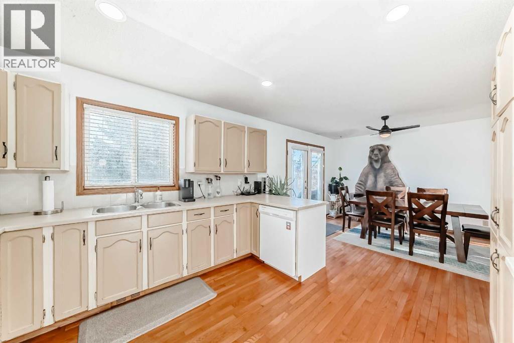 24 West Kerfoot Place, Cochrane