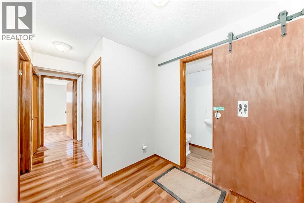 24 West Kerfoot Place, Cochrane