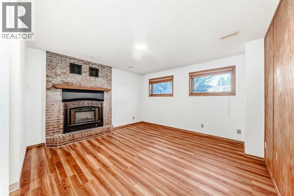 24 West Kerfoot Place, Cochrane