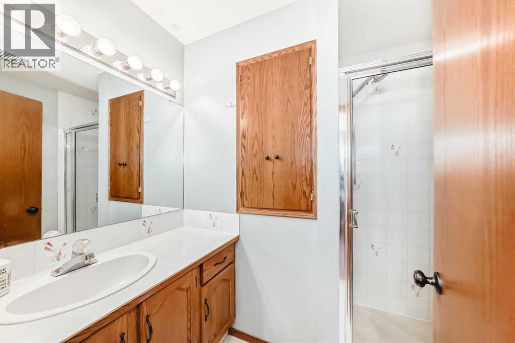 24 West Kerfoot Place, Cochrane