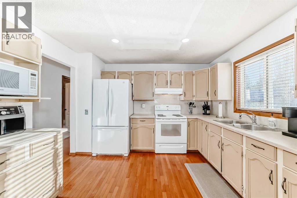 24 West Kerfoot Place, Cochrane