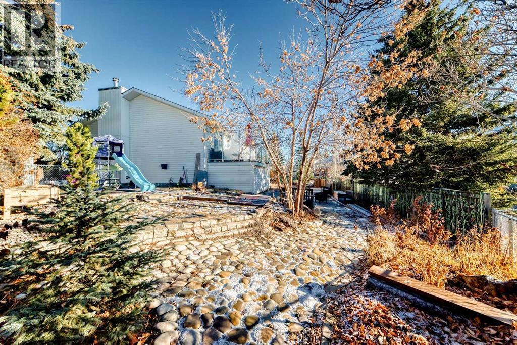 24 West Kerfoot Place, Cochrane