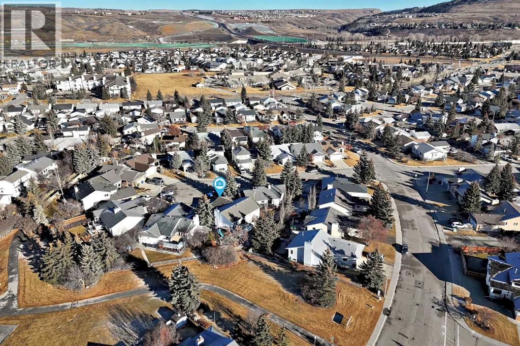 24 West Kerfoot Place, Cochrane