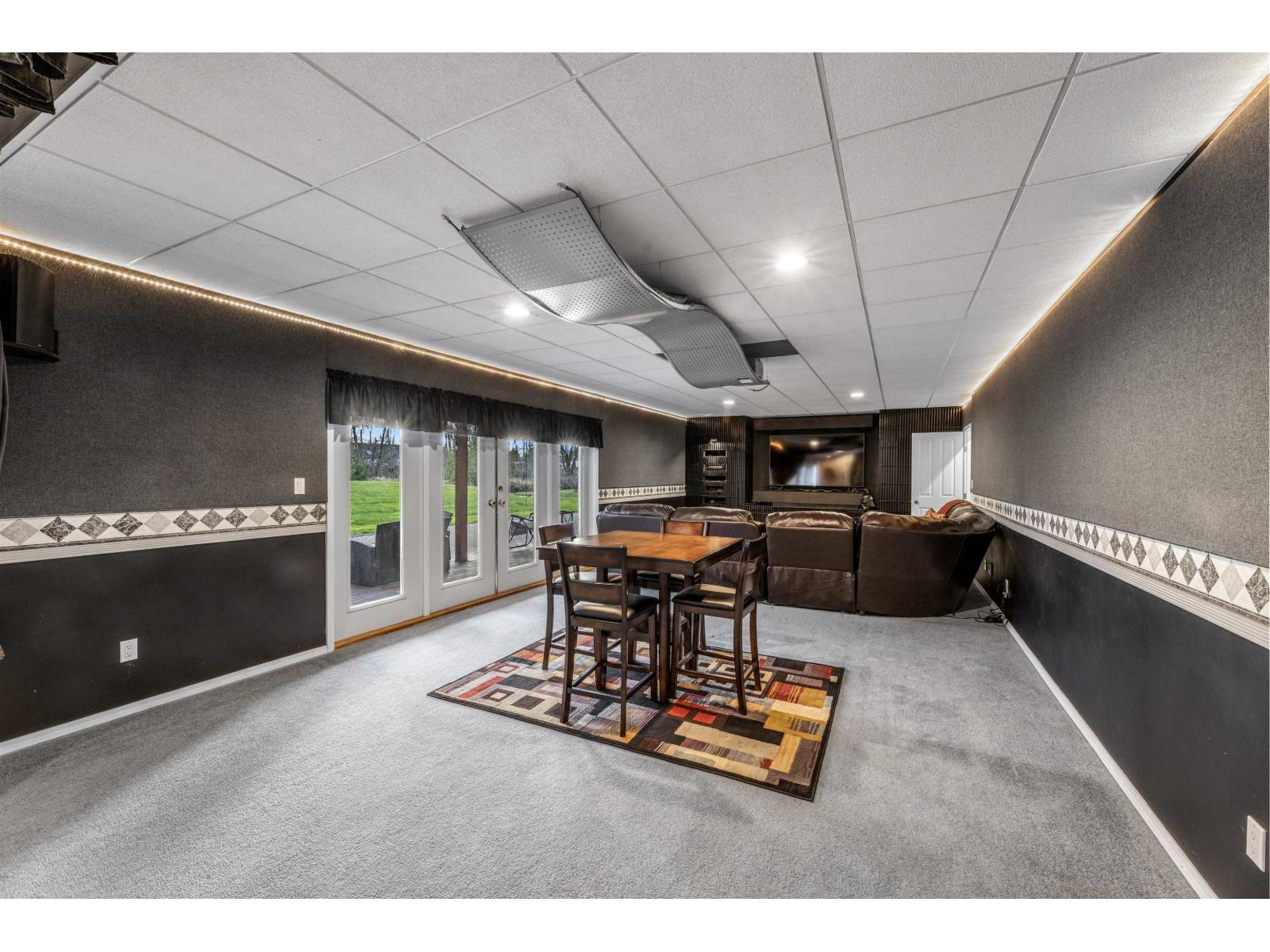 21980 100 AVENUE, Langley