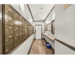 L02 13880 101 Avenue, Surrey, BC V3T5T1 Photo 17
