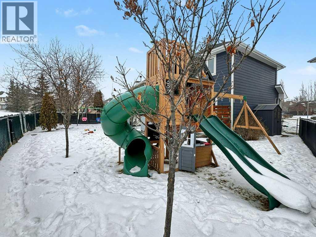 Single Family House for Sale in  Somerglen Way SW Somerset Calgary 